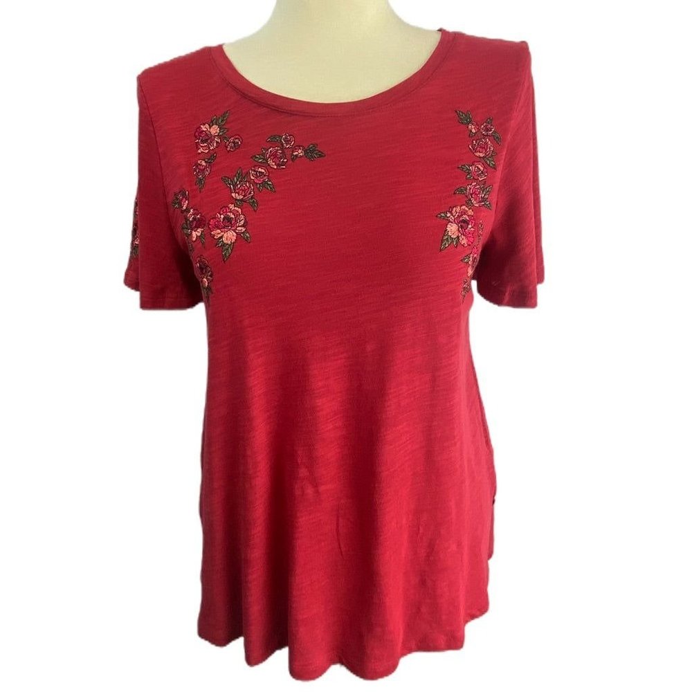 XS DG2 Diane Gilman Round Neck Women's Tshirt Red Pink Rose Embroidered
